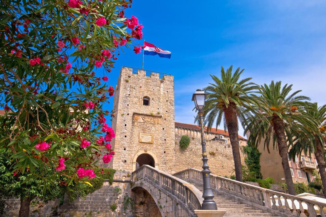 Loft In Ismaelli Palace Korcula Exterior photo